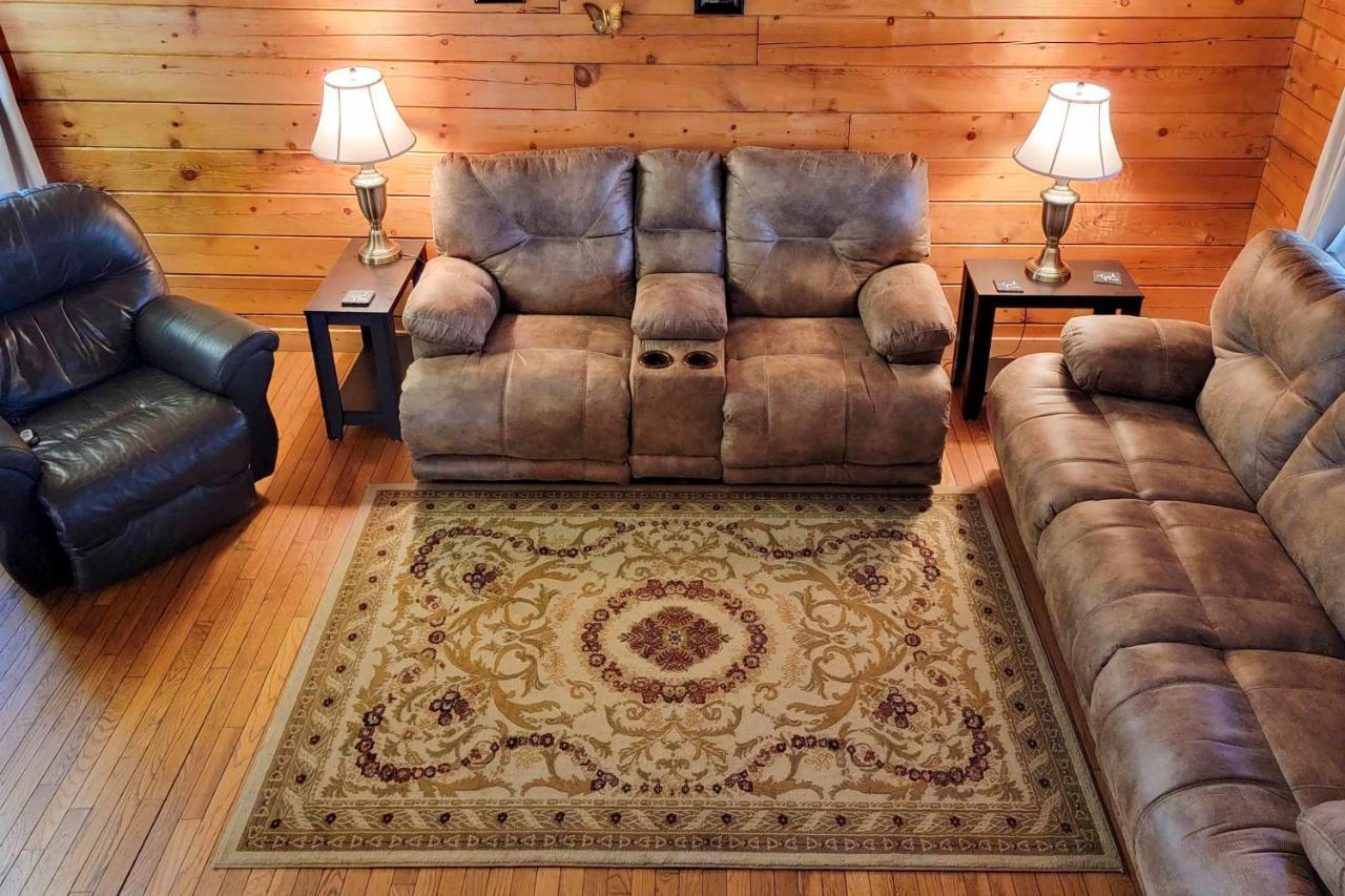 Rustic Cabin With Screened Deck 8 Mi To Dollywood Sevierville Exterior photo