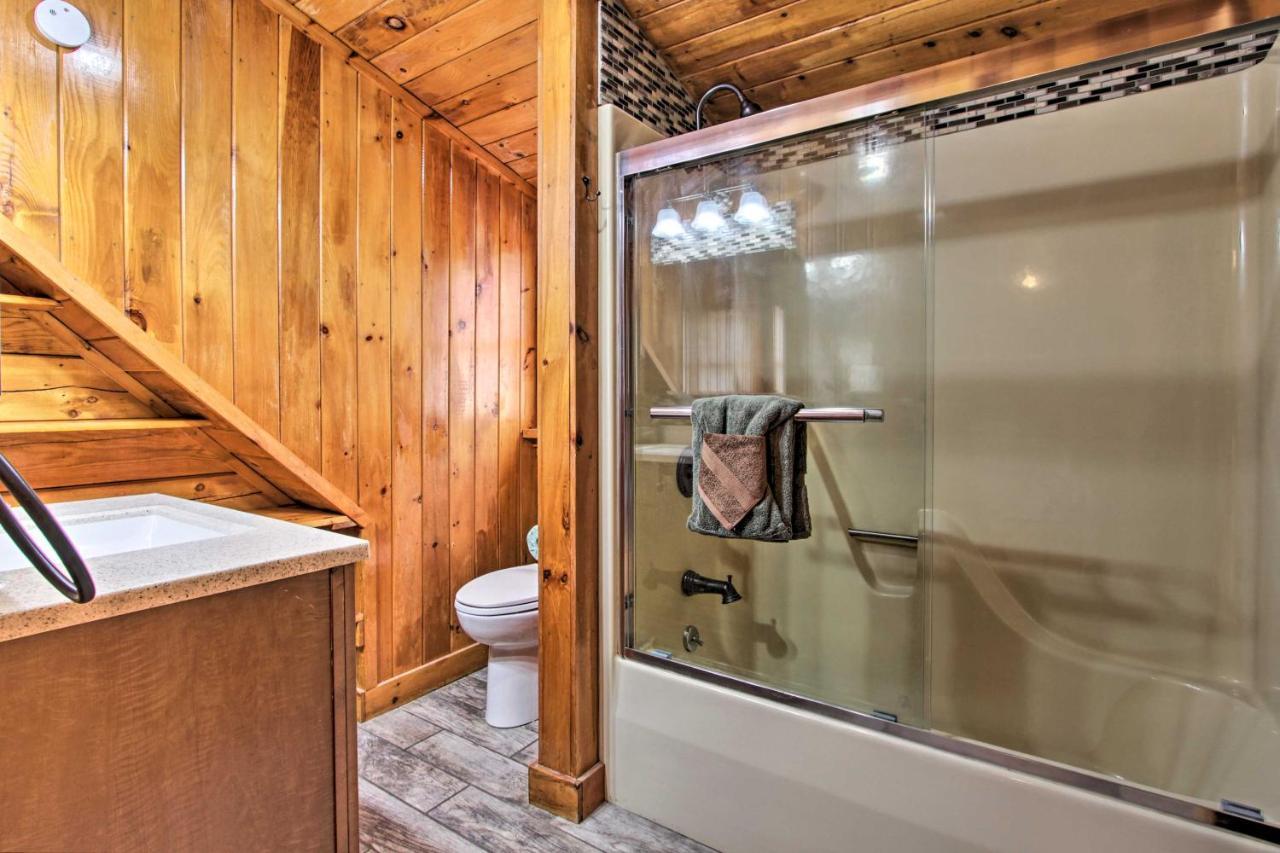Rustic Cabin With Screened Deck 8 Mi To Dollywood Sevierville Exterior photo