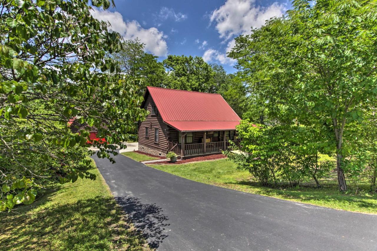 Rustic Cabin With Screened Deck 8 Mi To Dollywood Sevierville Exterior photo
