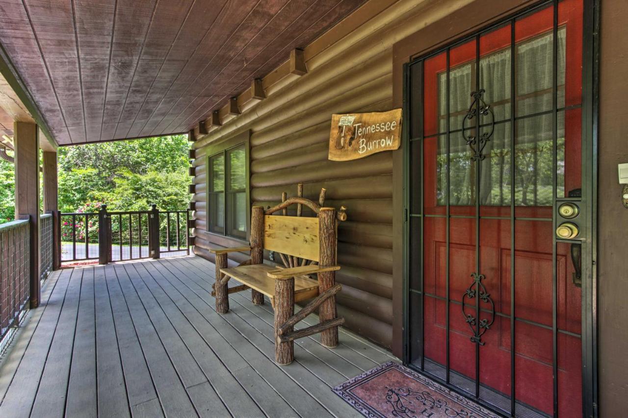 Rustic Cabin With Screened Deck 8 Mi To Dollywood Sevierville Exterior photo