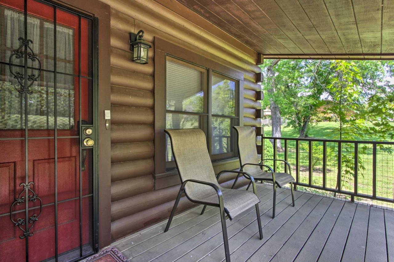 Rustic Cabin With Screened Deck 8 Mi To Dollywood Sevierville Exterior photo